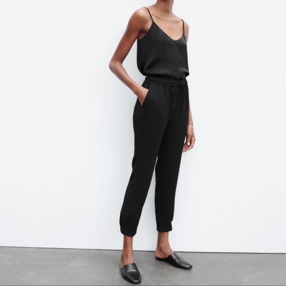 The Reset Modern Joggers in black